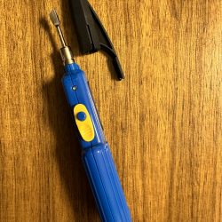 כף המסה בחום ("מלחם") על בטריות, רובוסטי, כחול